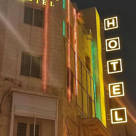 Orient Hotel Nablus Exterior foto