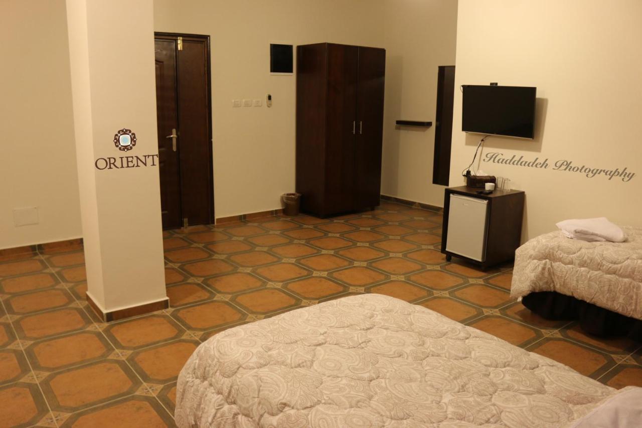 Orient Hotel Nablus Exterior foto