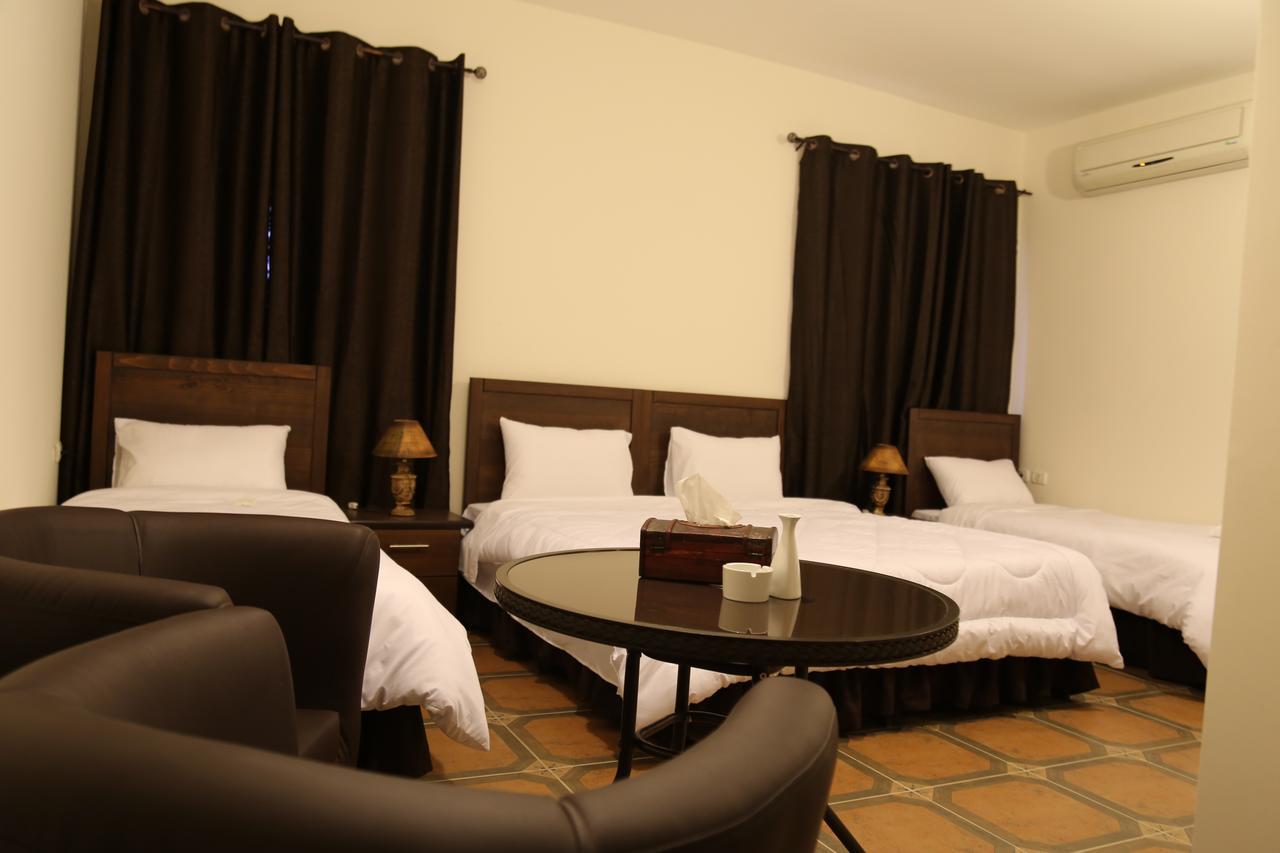 Orient Hotel Nablus Exterior foto