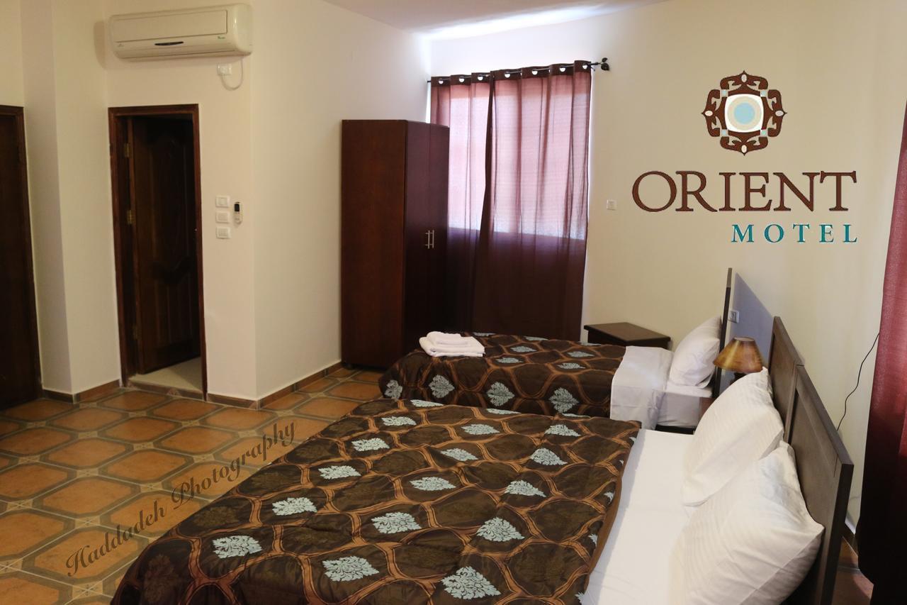 Orient Hotel Nablus Exterior foto