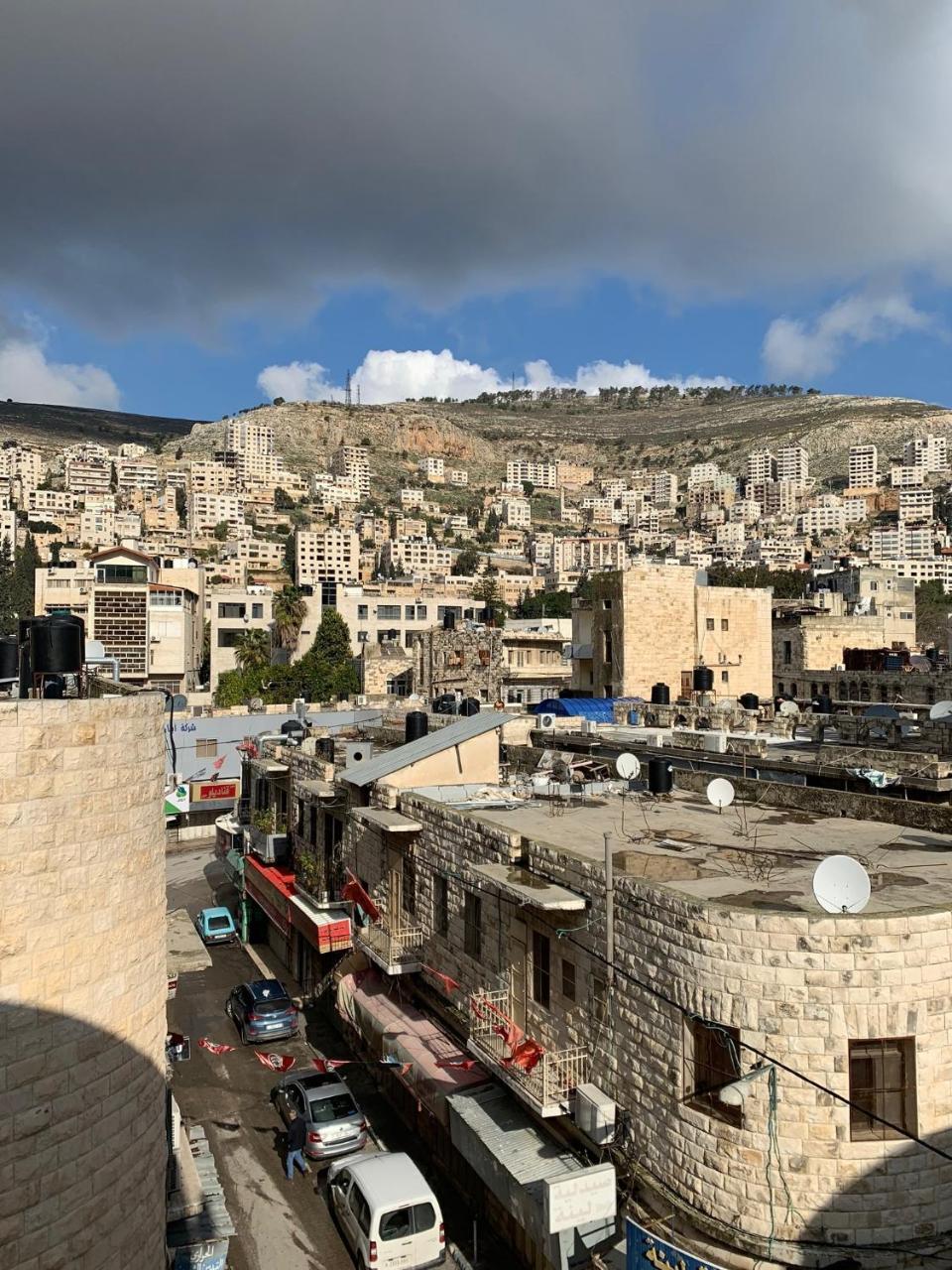 Orient Hotel Nablus Exterior foto