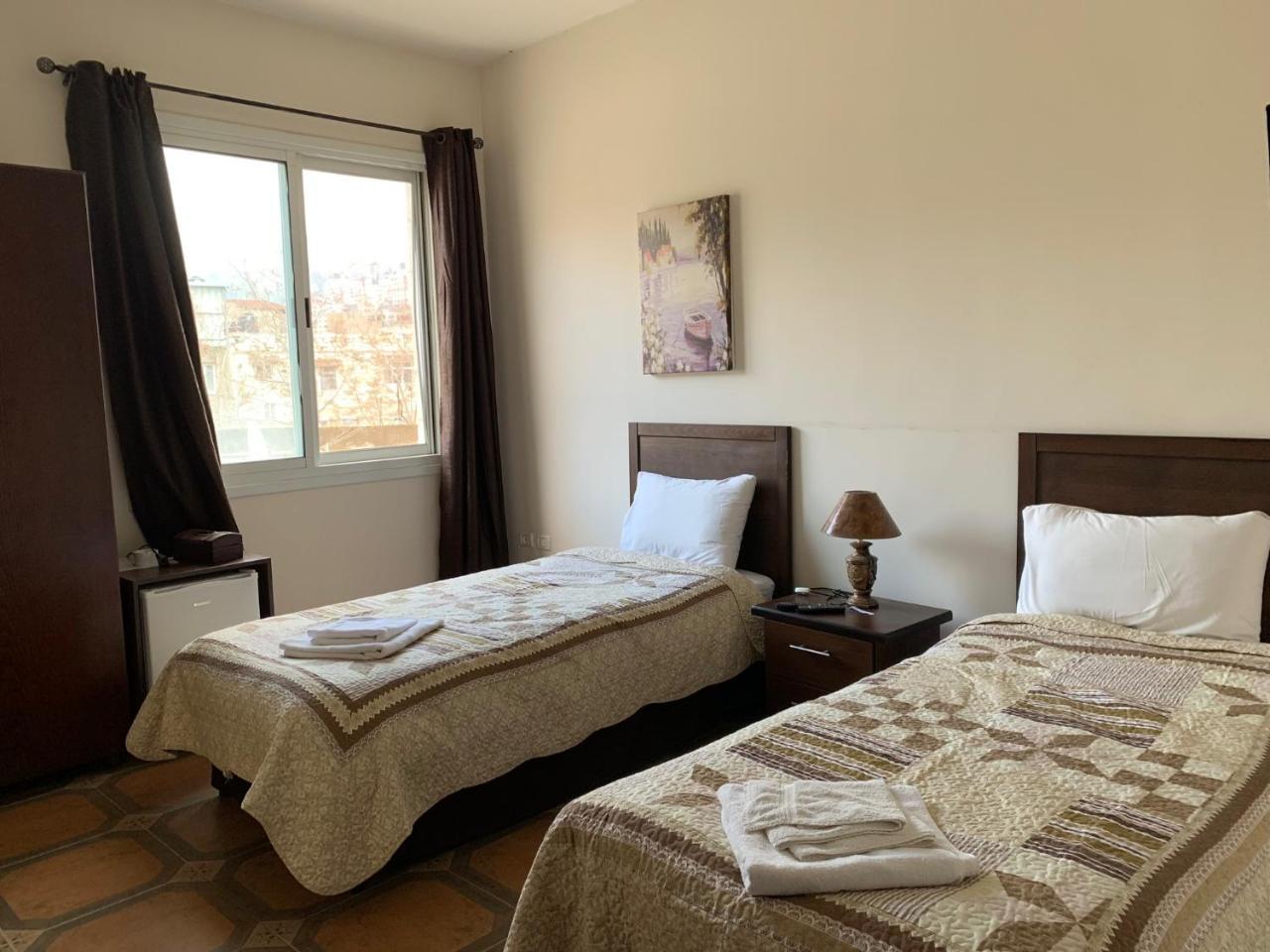 Orient Hotel Nablus Exterior foto
